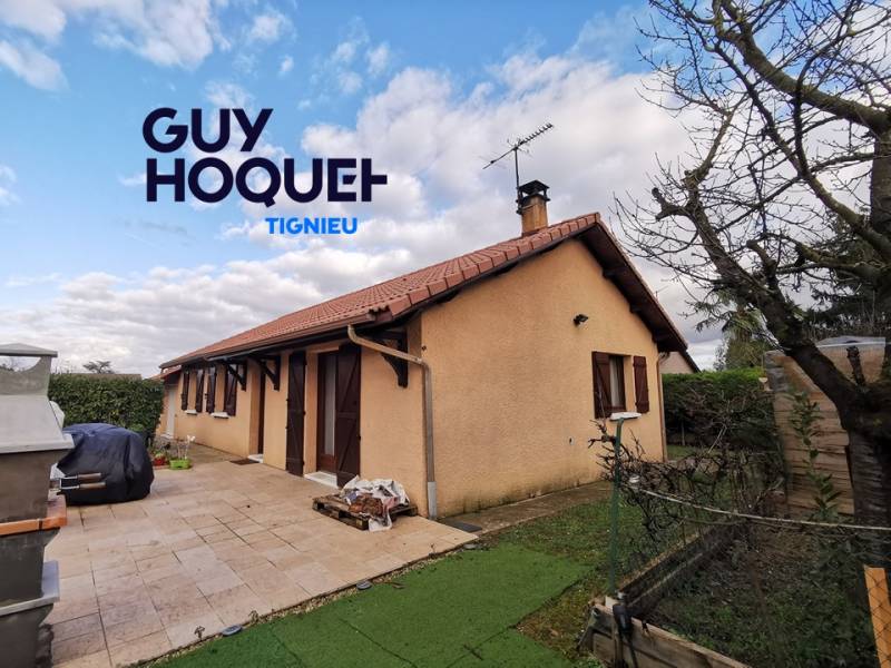 maison de plain-pied avec 3 chambres et bureau à Pont de Cheruy proche de Chavanoz